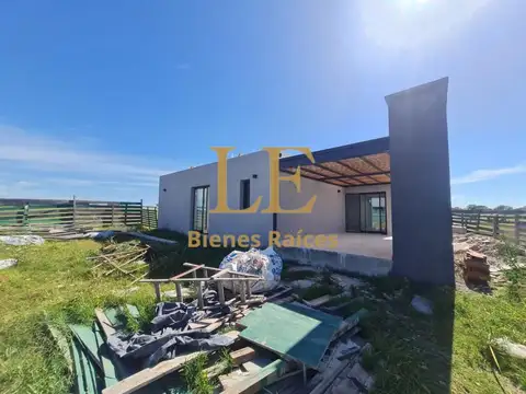 Casa en Venta con 6 cocheras