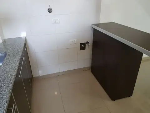 Depto Tipo Casa en Alquiler en Villa Ortuzar, $ 900.000