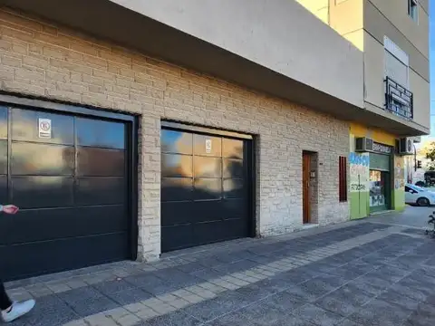 Casa en Alquiler en Área Centro Oeste, $ 3.500.000