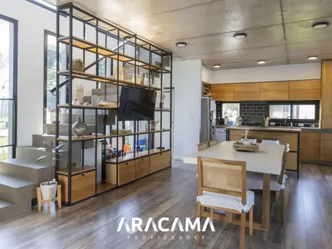 Casa en Venta con 1 cochera