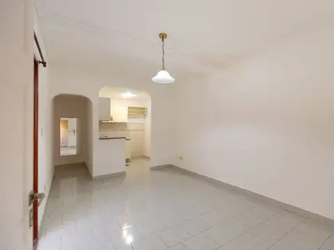 Depto Tipo Casa 2 ambientes con 1 baño