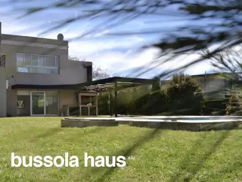Casa en venta 4 dormitorios al Golf en San Isidro Labrador Villanueva