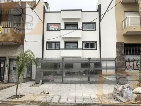 Departamento 3 Ambientes con Cochera en Venta - Ramos Mejia