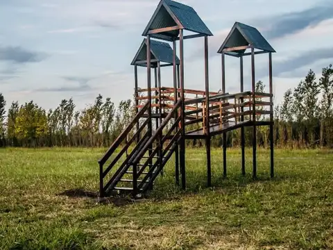 VENTA DE TERRENO EN BARRIO ABIERTO RESIDENCIAL RIBERA DE ANDINO