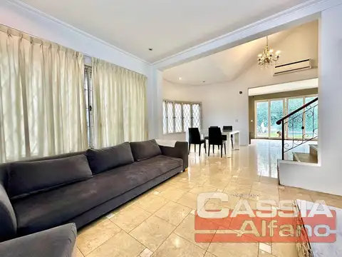 Casa en Venta de 5 dormitorios