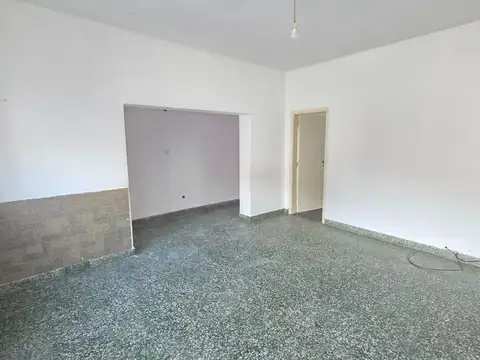 Casa en Venta con 5 cocheras