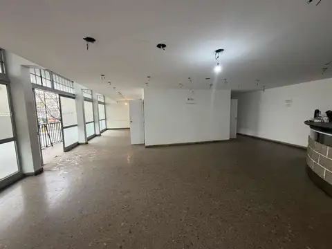 Oficina Monoambiente con 4 baños