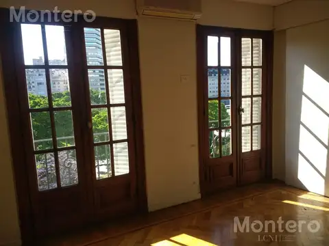 VENTA OFICINA 6 AMBIENTES ZONA CATALINAS MICROCENTRO PLAZA SAN MARTIN