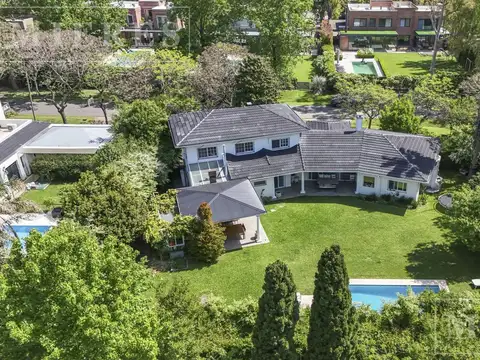 Casa en venta en Mayling Club de Campo