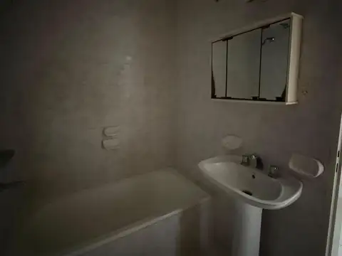 Departamento en Venta de 1 dorm. Balcones al frente y contrafrente. Centro Campana