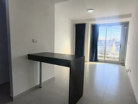 Departamento en Alquiler en Echesortu, $ 320.000