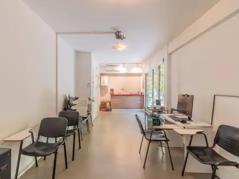 Depto Tipo Casa en Venta en Chacarita, USD 150.000