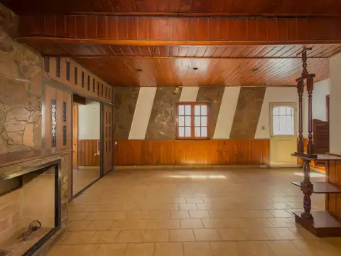 Casa en Venta en Los Hornos, La Plata