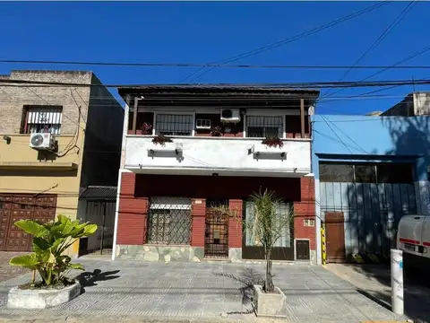 PH EN VENTA 4 AMBIENTES Al Frente EN BECCAR