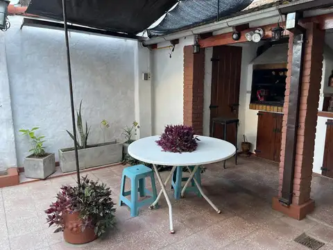 Depto Tipo Casa 4 ambientes con 1 baño