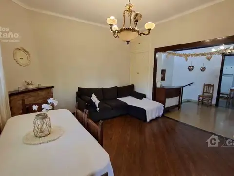 Excelente sector! Casa en altos 3 ambientes 99m2 con patio y balcón.