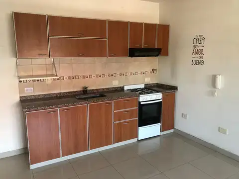 Depto Tipo Casa en Alquiler de 2 ambientes