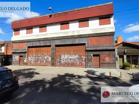 Galpon en Venta 47  mts Fondo