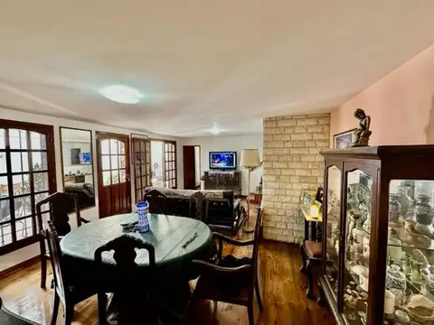 Depto Tipo Casa en Venta en Centro, USD 195.000