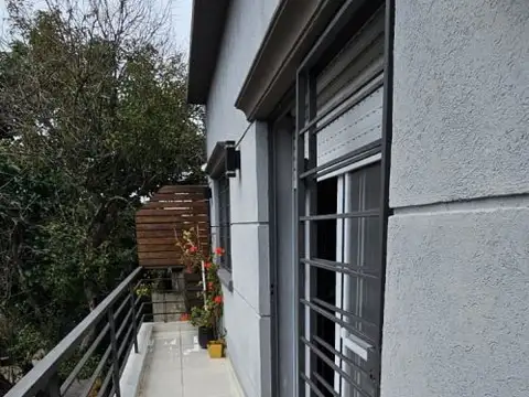 Depto Tipo Casa en Venta al Este