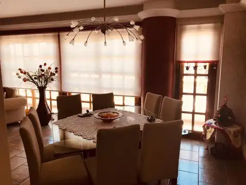 Departamento 4 ambientes con 3 baños