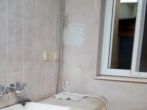 VENTA - Casa de pasillo de 3 dormitorios. Barrio Azcuénaga, Rosario