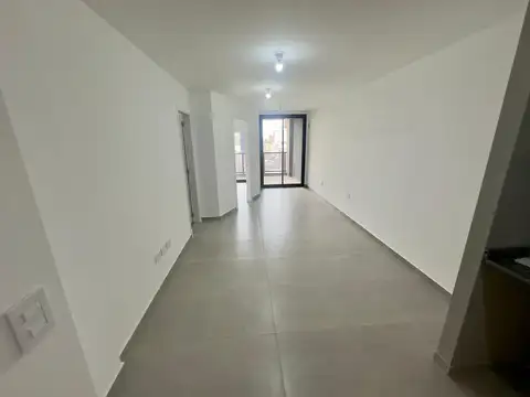 BV. ILLIA 100, Piso 7