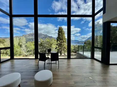 Casa en venta en Arelauquen Golf & Country con vista al Lago Gutierrez