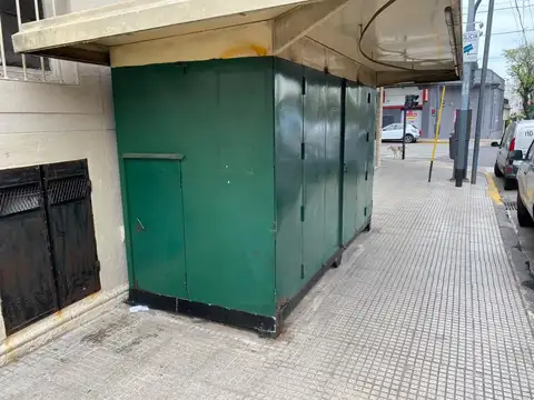 Fondo de comercio Puesto Diarios Flores
