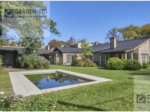 Casa en  excelente ubicación en Fisherton