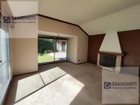 Casa en Venta al Oeste