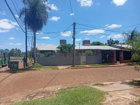 (A329) Casa 2 dormitorios - zona Av. Muller y Ruta 213