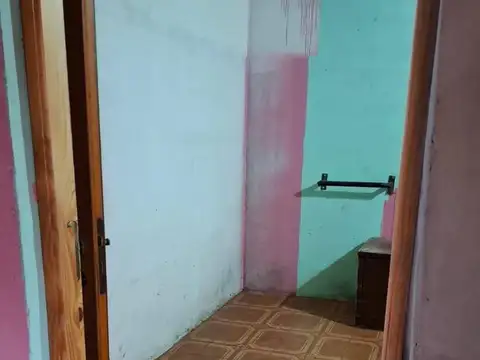 Casa 2 ambientes con 1 baño
