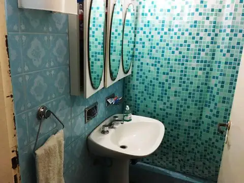 Casa en Venta con 4 cocheras