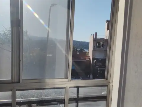 Departamento 7 ambientes con 2 baños