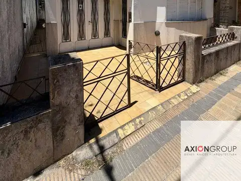 Casa en venta c/ cochera en Berisso