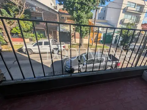 Departamento en Alquiler en San Isidro Vias / Rolon, $ 700.000