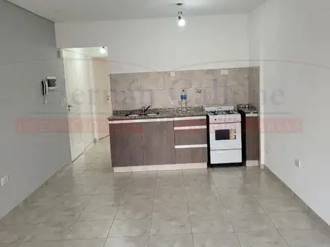 EXCELENTE DEPARTAMENTO 2 AMBIENTES CON COCHERA EN MORÓN