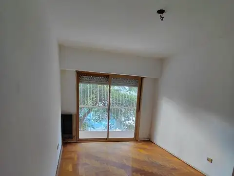 DEPARTAMENTO 3 AMBIENTES AL FRENTE CON BALCON