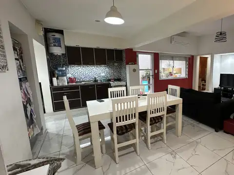 Depto Tipo Casa en Venta de 2 dormitorios