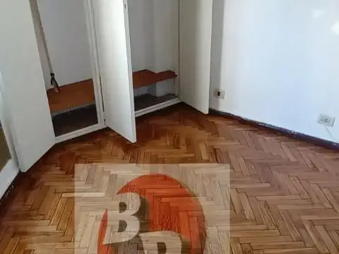 EXCELENTE DEPARTAMENTO AL FRENTE - IMPECABLE ESTADO-LUMINOSO