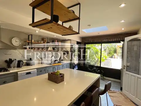 Casa en Venta de 4 dormitorios