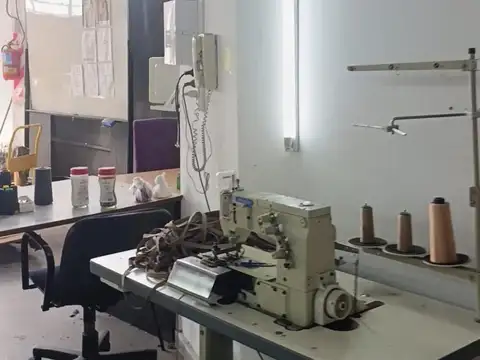 Galpon en Alquiler 21  mts Fondo