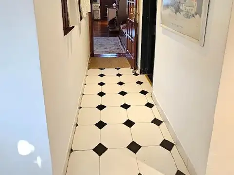 Casa en Venta con 5 cocheras