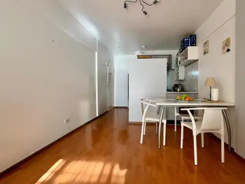 Blanco Encalada 4500, Piso 2