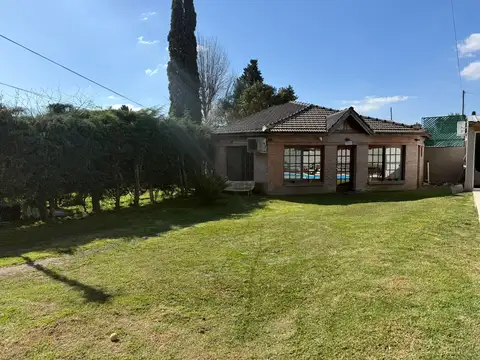 VENTA CASA EN BARRIO DE VICENZO GRANDE, EXCELENTE OPORTUNIDAD.ANTICIPO U$S 40.000, FINANCIACION DIRECTO CON EL DUEÑO A CONVENIR.