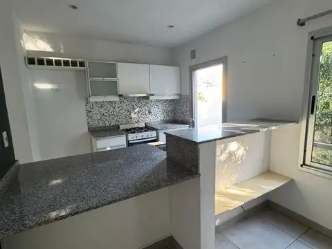 Hilarión De La Quintana 2700