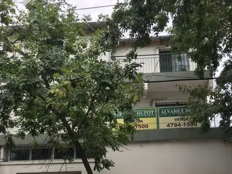 Oficina Monoambiente con 4 baños