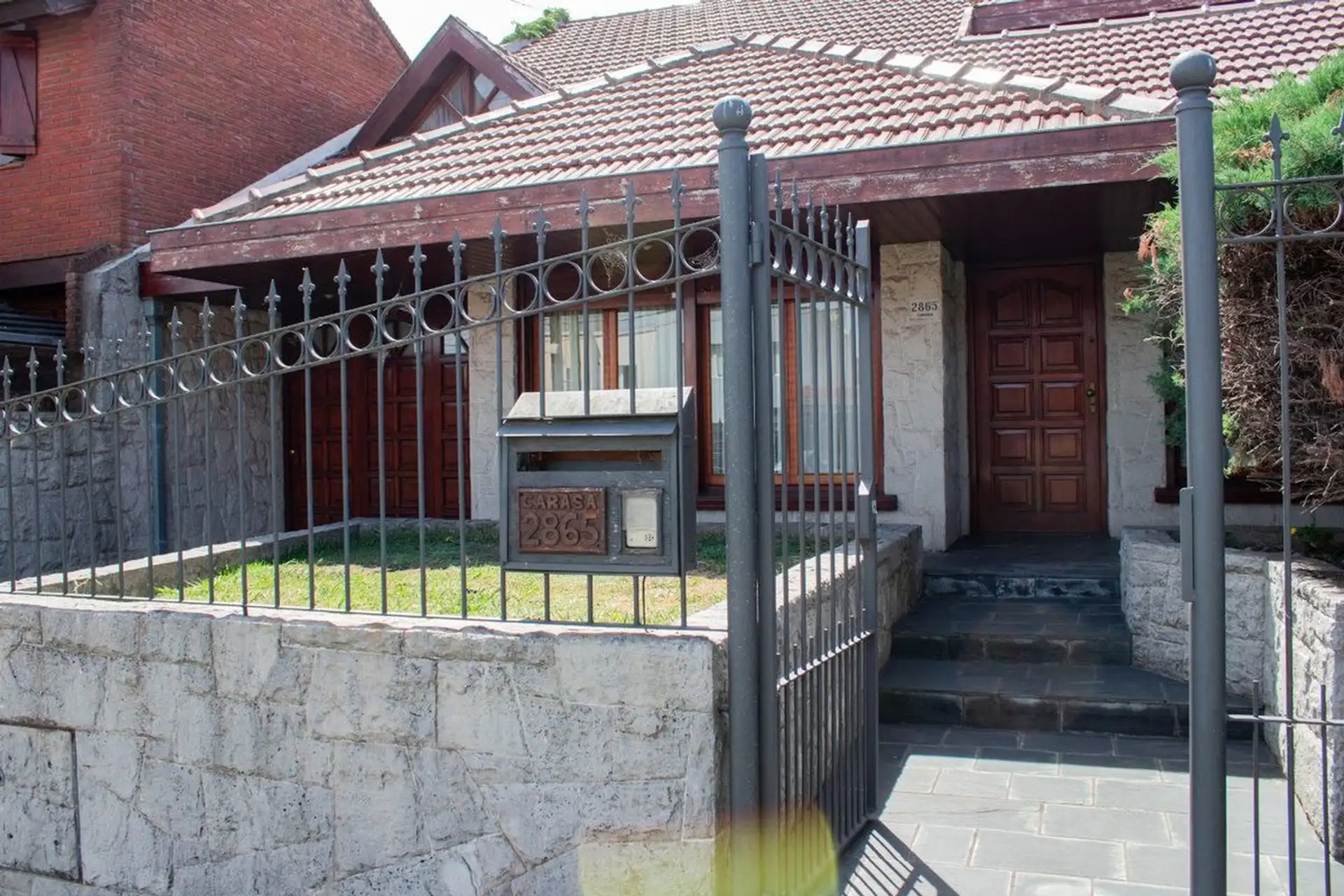 VENTA CASA 5 AMBIENTES COLINAS DE PERALTA RAMOS
