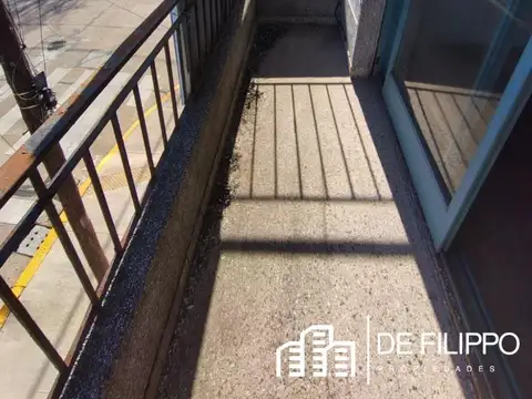 Depto Tipo Casa en Venta 50 años